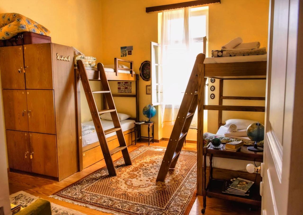 Athens Quinta Hostel Bagian luar foto